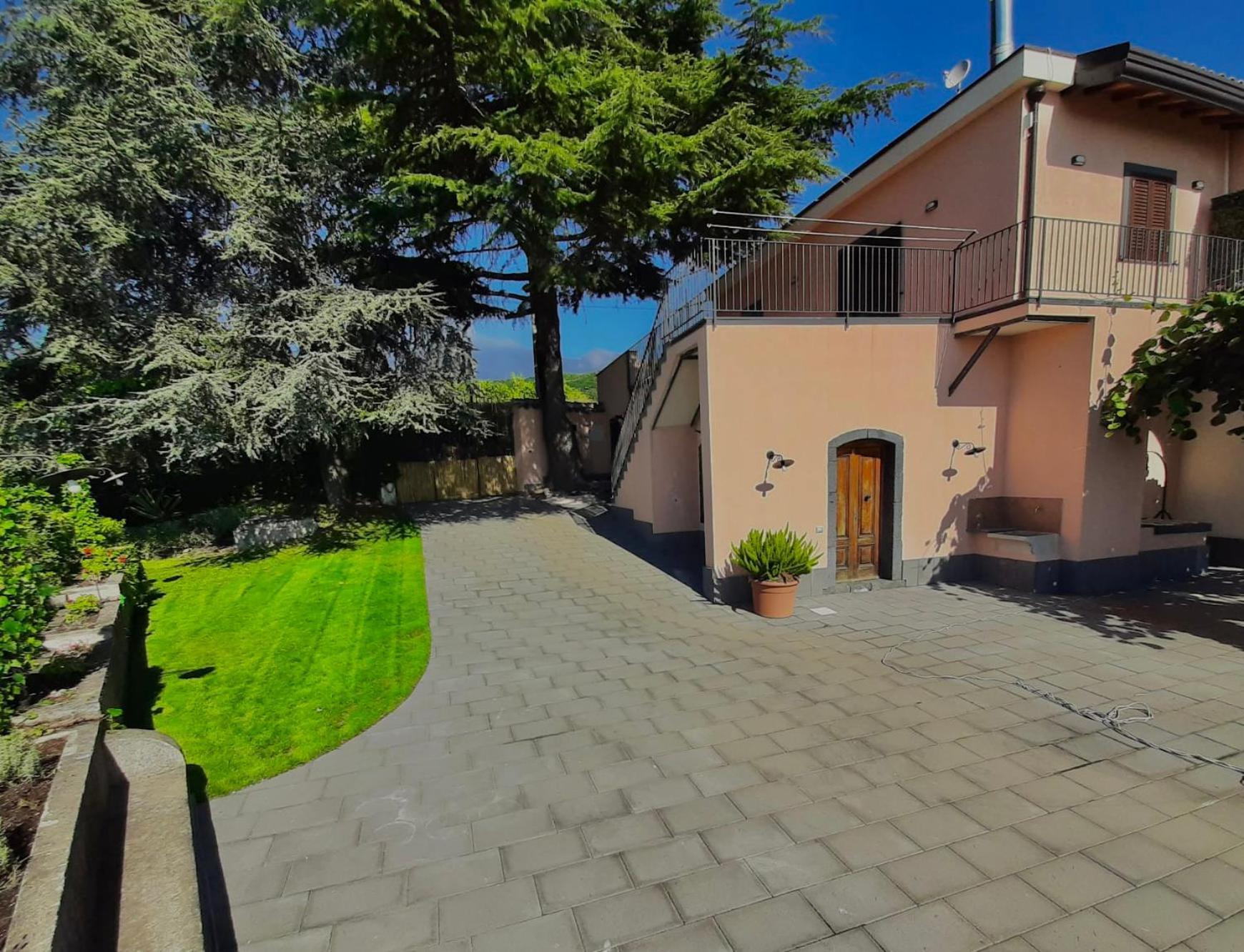 Tenuta Kiwi Dell'Etna Milo Εξωτερικό φωτογραφία